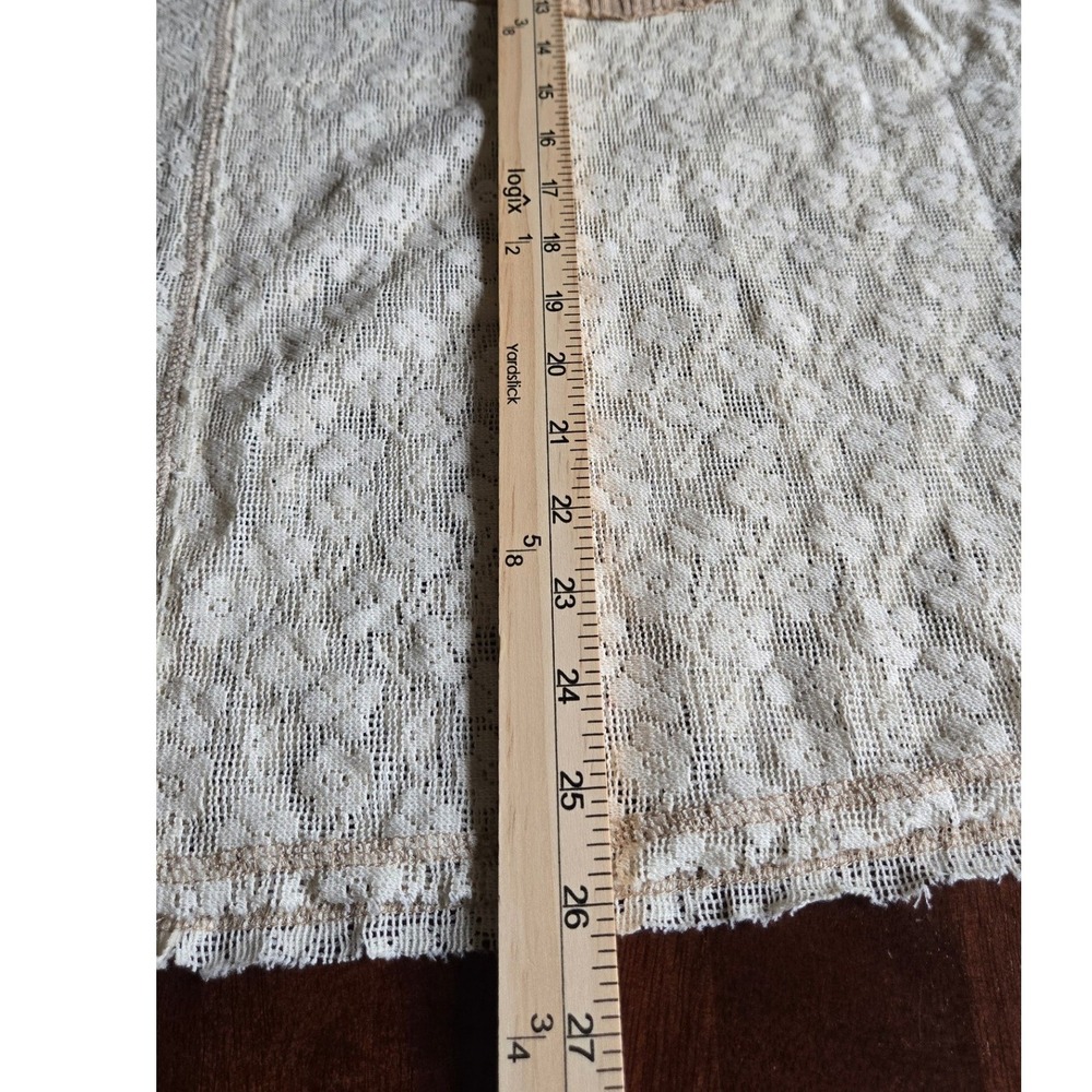 Andree by Unit Tan Ribbed Knit Cream Floral Lace Mixed Media Top Large - Picture 7 of 7